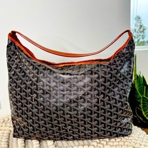 AUTHENTIC GOYARD CHEVRON ZIP FIDJI HOBO
 # ABA020109